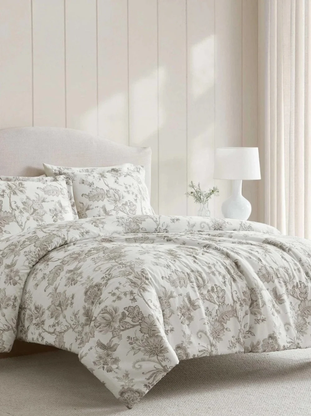 - King Comforter Set, Smooth Sateen Front with Subtle Sheen & Lightweight Cot